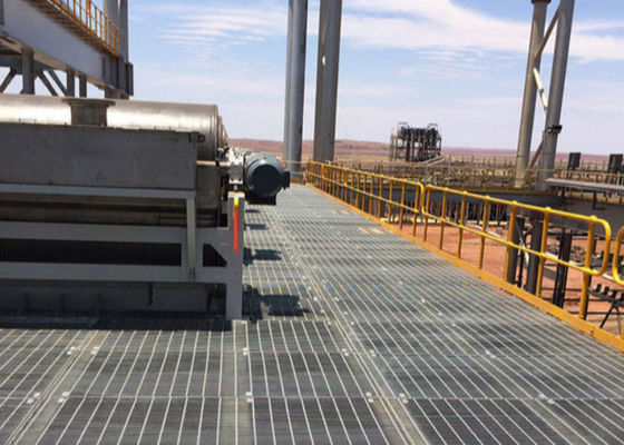 Slip Resistant Galvanized Steel Grating for Oil Rig Platforms
