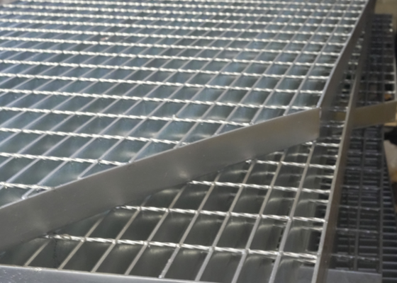 Bridge Decking Steel Walkway Grating Steel Grid Floor Grating for Plants