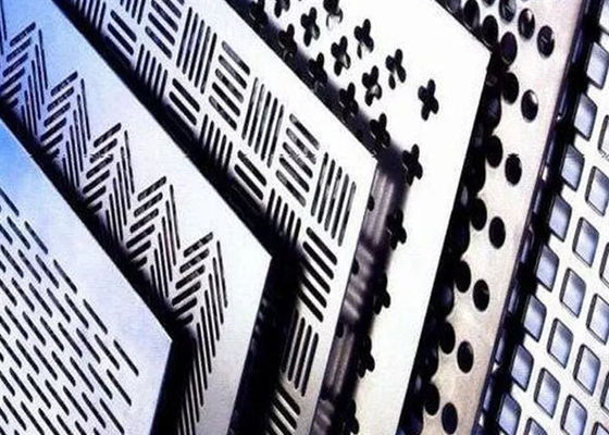 Thép không gỉ Tấm kim loại đục lỗ giữa bằng thép không gỉ Trang trí 2.0mm Dày 5.0mm Lỗ