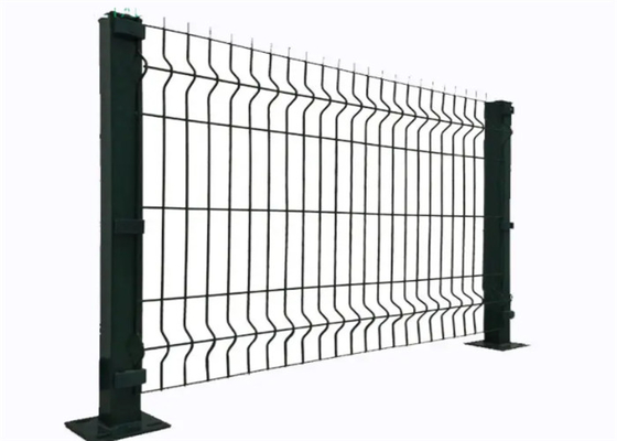 Đường chơi hàng rào hình tam giác được hàn dây lưới 4,0mm 75*150mm Màu xanh lá cây