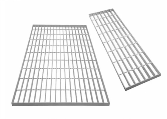 Galvanized hàn catwalk thép đường đi bộ lưới cho nhà máy thép 40 * 5mm