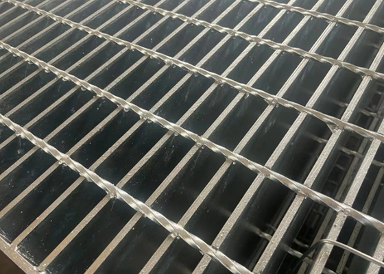 Lưới đường đi bằng thép galvanized 30 * 5mm cho nền tảng công nghiệp