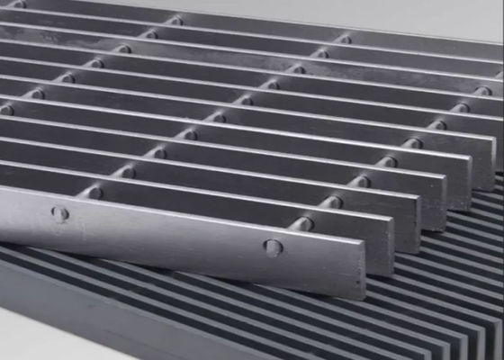 Tấm Lưới Thép Đi Bộ Mô-đun Tùy Chỉnh, Ít Bảo Trì, Chống Trượt