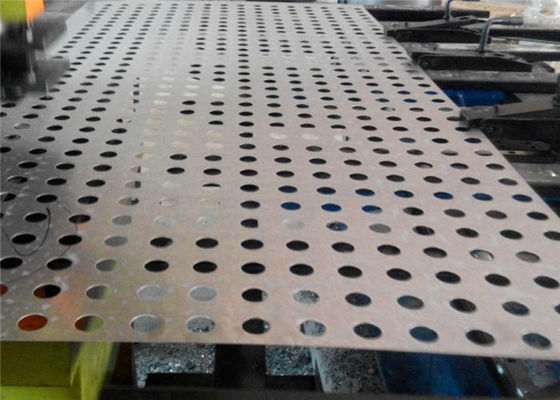 Lưới thép đục lỗ mạ kẽm 0,2mm để trang trí trần / rào cản tiếng ồn
